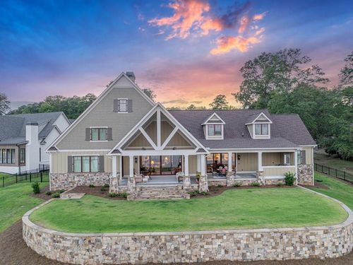 205 Lakecrest Dr Ne, Milledgeville, GA, 31061-8244 | Card Image