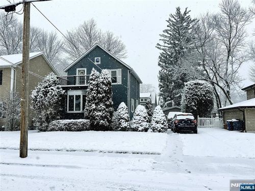 53 Bergen Ave, Waldwick, NJ, 07463-1918 | Card Image