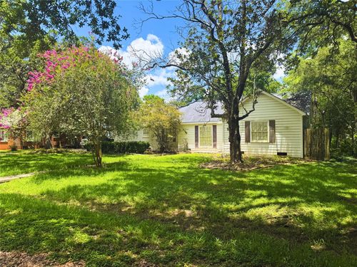 2921 Avenue I, Bay City, TX, 77414-6629 | Card Image