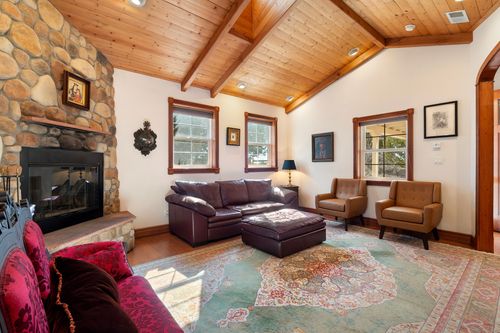 3 Vista Lagunitas, Santa Fe, NM, 87507-8503 | Card Image