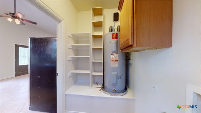 Pantry | Image 20