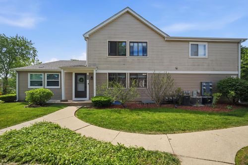 2081 N Ginger Cir, Palatine, IL, 60074-1304 | Card Image