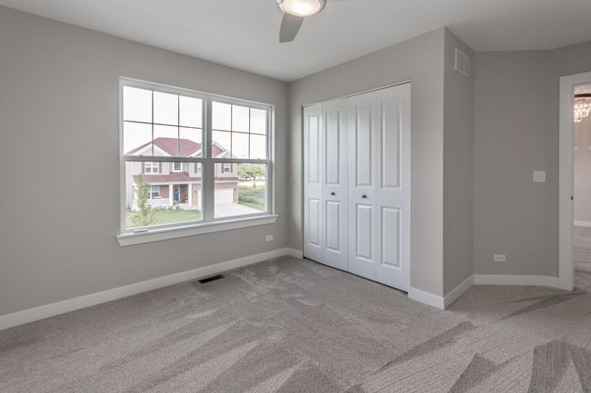 253 Frances Dr, House other with 4 bedrooms, 3 bathrooms and 3 parking in Grayslake IL | Image 21