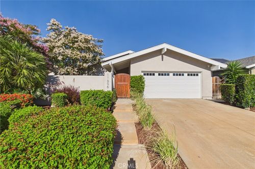 11606 Lakia Dr, Cypress, CA, 90630-5524 | Card Image