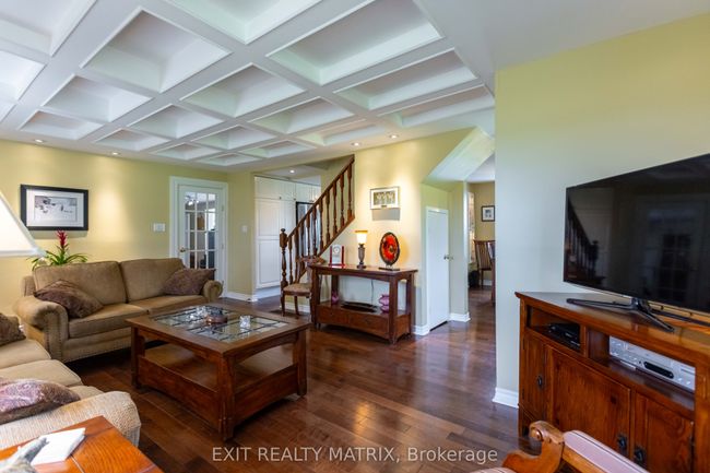 1467 Wade Rd, Home with 4 bedrooms, 2 bathrooms and 18 parking in Russell ON | Image 13