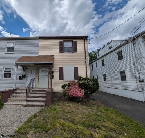 321 Union Ave, Irvington, NJ, 07111-2211 | Card Image