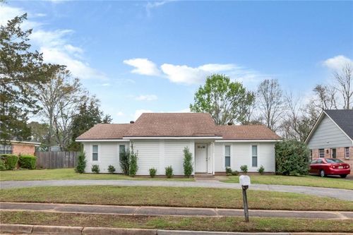 6208 Cottage Hill Rd, Mobile, AL, 36609-3107 | Card Image
