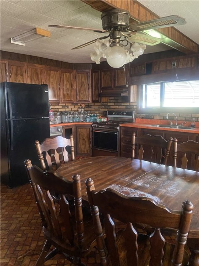 229 Union St, House other with 3 bedrooms, 2 bathrooms and null parking in Dickerson Run PA | Image 4