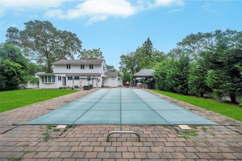 8 Brenner Rd, Coram, NY, 11727-3009 | Card Image