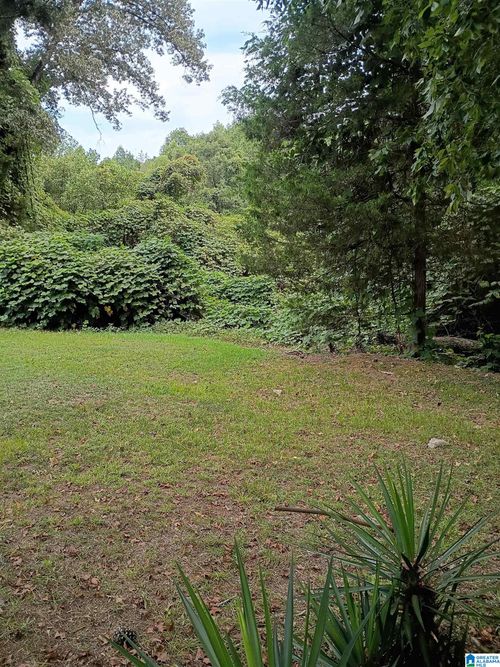 1-6474 White Ct, BESSEMER, AL, 35023-5584 | Card Image
