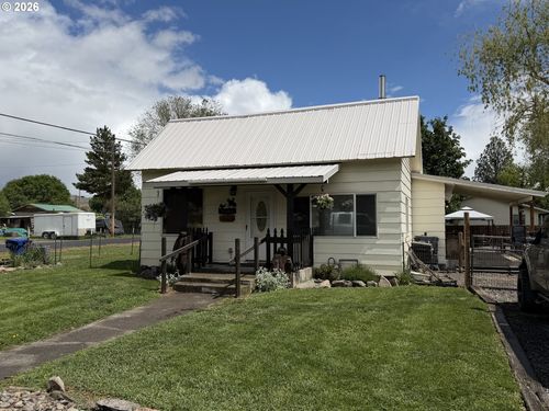 865 N Gale St, Union, OR, 97883-9256 | Card Image