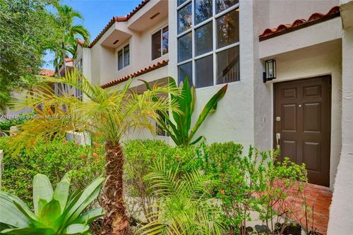 7483 Sw 109th Ave, Miami, FL, 33173-2741 | Card Image
