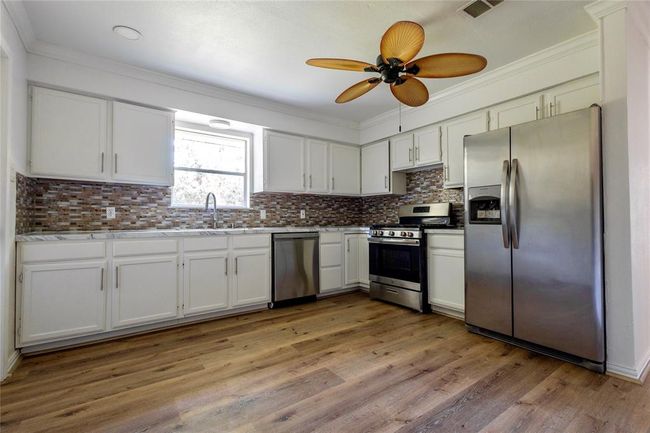 Kitchen | Image 5