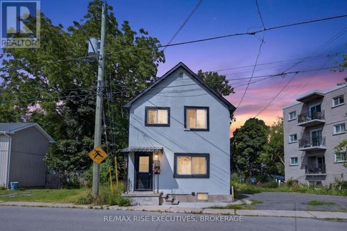 193 York St, Kingston, ON, K7K1R5 | Card Image
