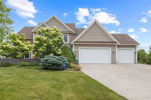 107 Jade Creek Dr, Hilton, NY, 14468-8994 | Card Image