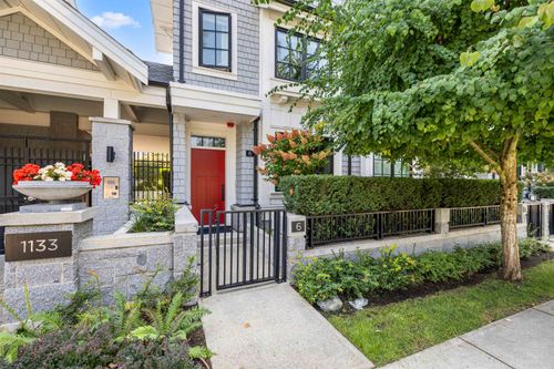 6-1133 Ridgewood Dr, North Vancouver, BC, V7R0A4 | Card Image