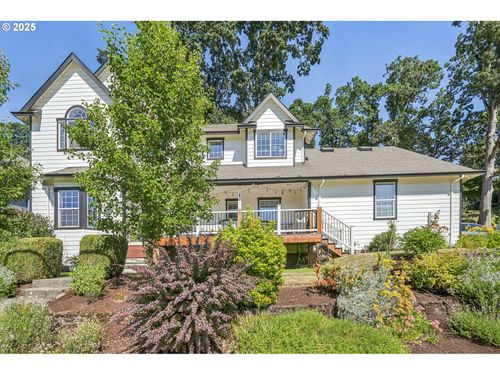 710 Mill St, Silverton, OR, 97381-1443 | Card Image