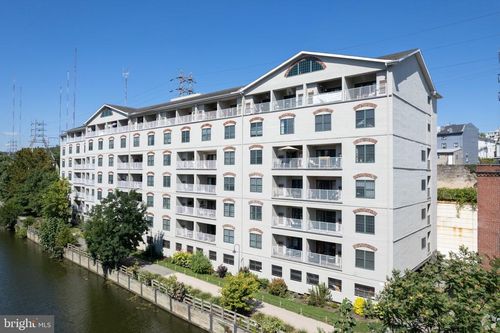 21-2 Leverington Ave, PHILADELPHIA, PA, 19127-2203 | Card Image