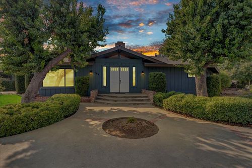 798 N Pepper St, Woodlake, CA, 93286-1017 | Card Image