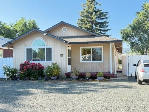 668 1st St, Upper Lake, CA, 95485-9586 | Card Image