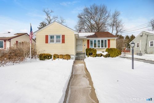 128 Auburn St, Stratford, CT, 06614-3700 | Card Image