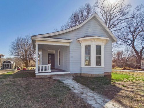 722 W Harvey Ave, Wellington, KS, 67152-3317 | Card Image