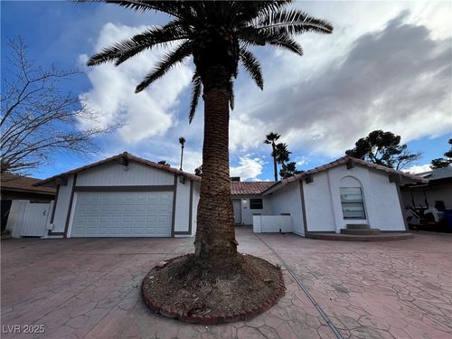 6191 Bullion Blvd, Las Vegas, NV, 89103-4501 | Card Image