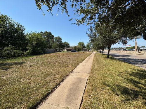 7822 Greenstone St, Houston, TX, 77087-3842 | Card Image