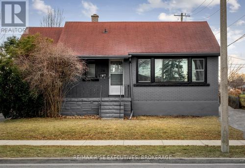 2-26 Ruskin Street, Kingston (East of Sir John A. Blvd), ON, K7K2N3 | Card Image