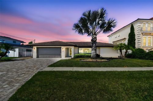 340 Palm Is Ne, CLEARWATER BEACH, FL, 33767-1930 | Card Image