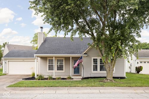 8520 Lincoln Ct, Fishers, IN, 46038-2990 | Card Image