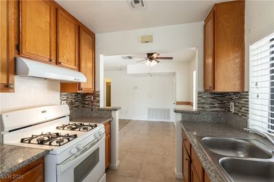 201 - 4729 Nara Vista Way, Condo with 1 bedrooms, 1 bathrooms and null parking in Las Vegas NV | Image 3