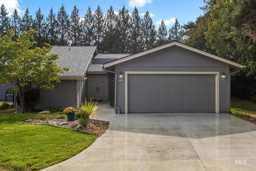 7729 W Carriage Ln, Boise, ID, 83704-8462 | Card Image