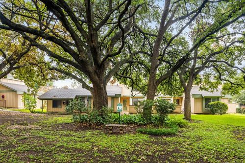 9520 Quail Village Ln, Austin, TX, 78758-5816 | Card Image