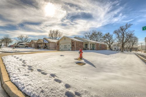 702 S Division St, Sapulpa, OK, 74066-4533 | Card Image