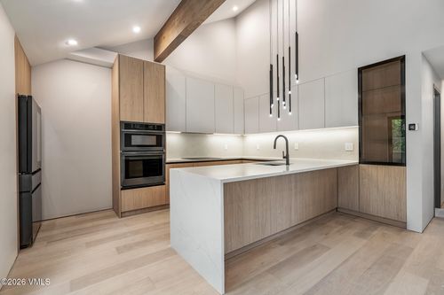 4-160 Riverside Ct, Avon, CO, 81620-5649 | Card Image