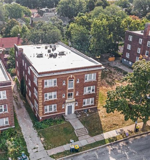 123-125 & 129-133 N Lawn Avenue, Kansas City, MO, 64123 | Card Image