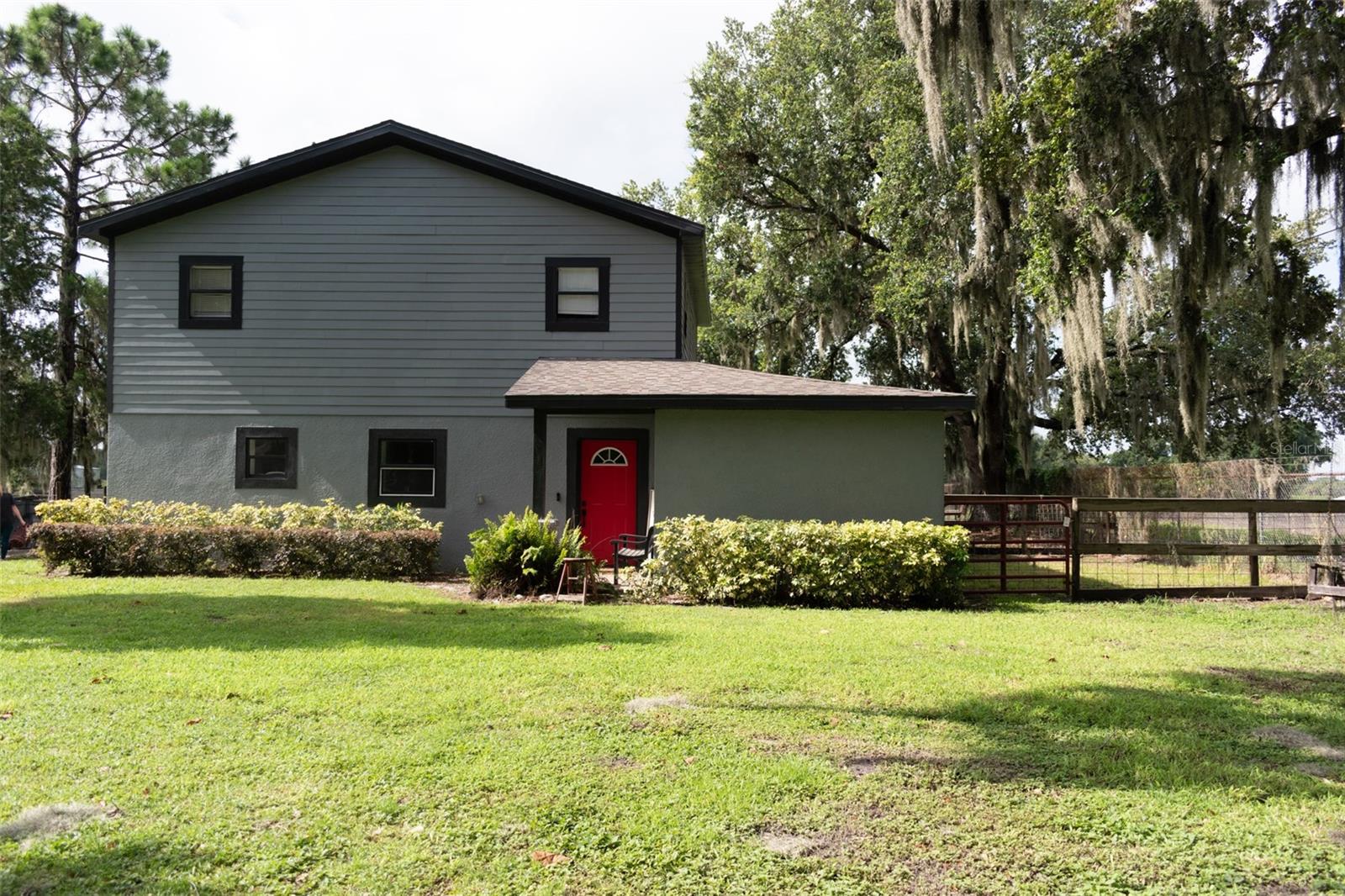 Trapnell Rd, Plant City, FL 33566