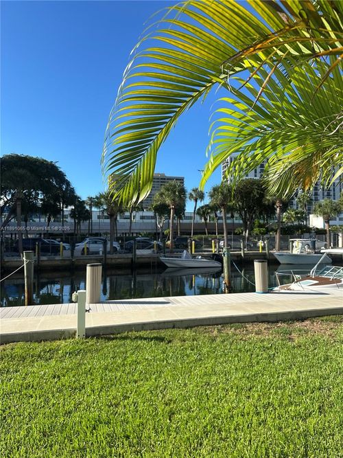 apt-102-1650 Ne 115th St, Miami, FL, 33181-3100 | Card Image