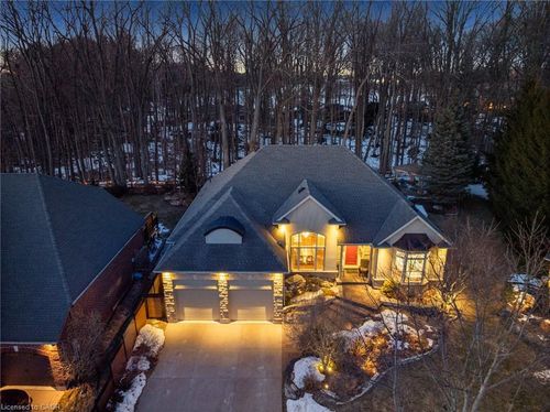 15 Mansfield Dr, Fenwick, ON, L0S1C0 | Card Image