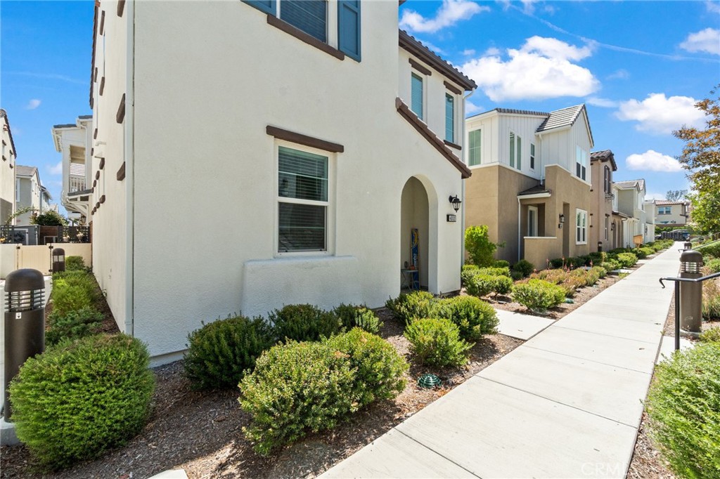 Residential in Corona 2
