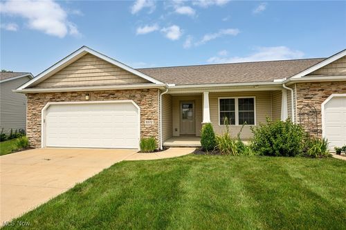 9372 Towpath Trl, Seville, OH, 44273-8949 | Card Image