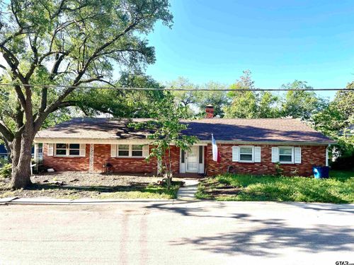 201 W Gilmer St, Big Sandy, TX, 75755-2426 | Card Image