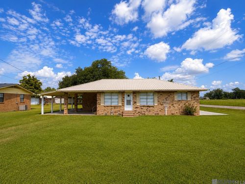 8423 Park St, Livonia, LA, 70755-3413 | Card Image