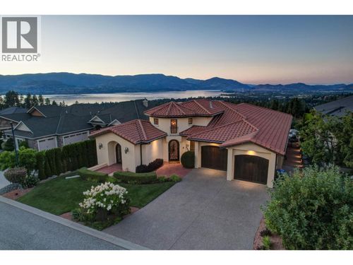 660 Almandine Crt, Kelowna, BC, V1W4Z5 | Card Image