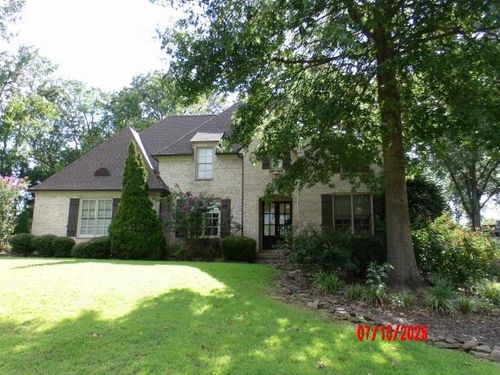 3179 Steeplegate Dr, Germantown, TN, 38138-7745 | Card Image