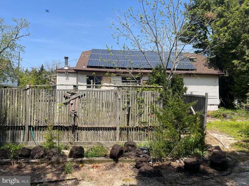 5573 Route 9, TUCKERTON, NJ, 08087-3417 | Card Image