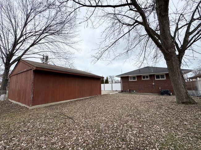 22389 Beaconsfield Ave, House other with 3 bedrooms, 2 bathrooms and null parking in Eastpointe MI | Image 7