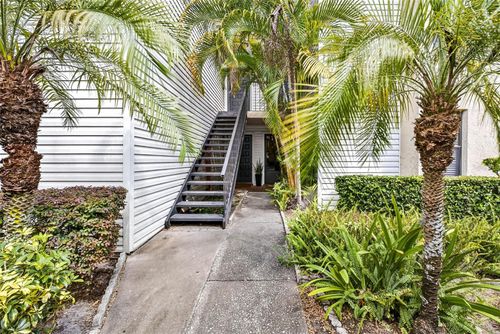 2105-7809 Niagara Ave, TAMPA, FL, 33617-8366 | Card Image