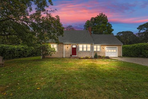 345 W Falmouth Hwy, Falmouth, MA, 02540-2025 | Card Image